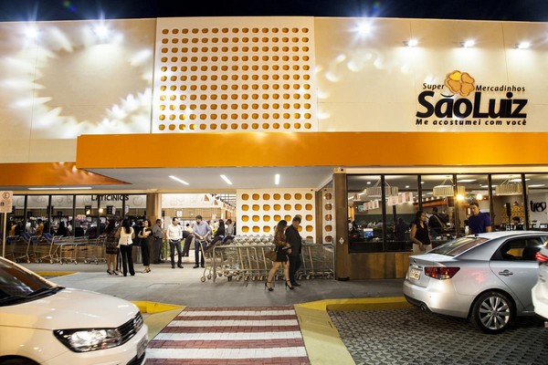 Mercadinhos São Luiz oferece oportunidade para Atendente em Fortaleza